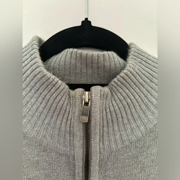 Men’s Calvin Klein Gray Zip Up - Picture 2 of 4